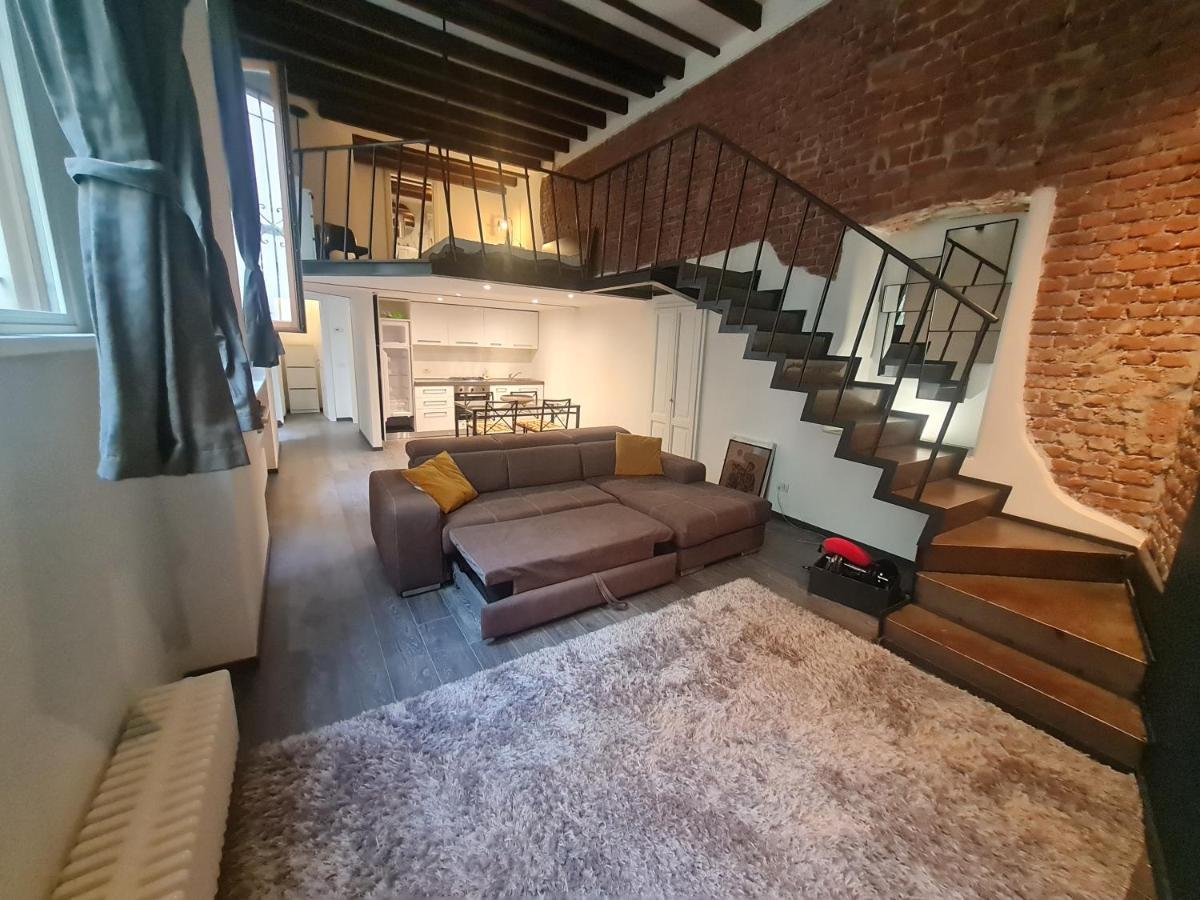 Apartmán Isola - Ugo Bassi Charme Loft Milán Exteriér fotografie